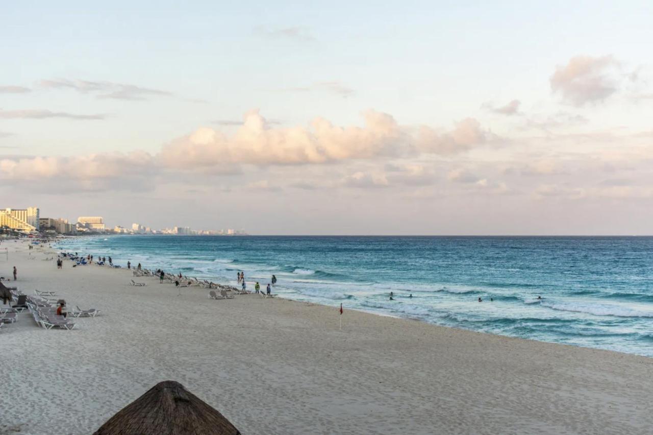 Cancun Beach&Sunrise Екстер'єр фото